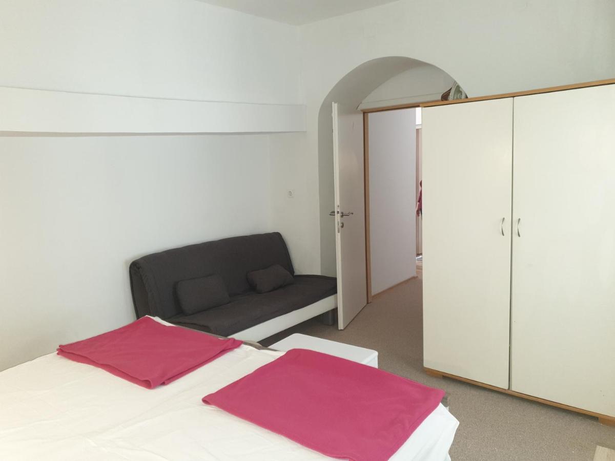 Ulica Dvori Narca 12 Apartment 4+2 Per. Baška Buitenkant foto
